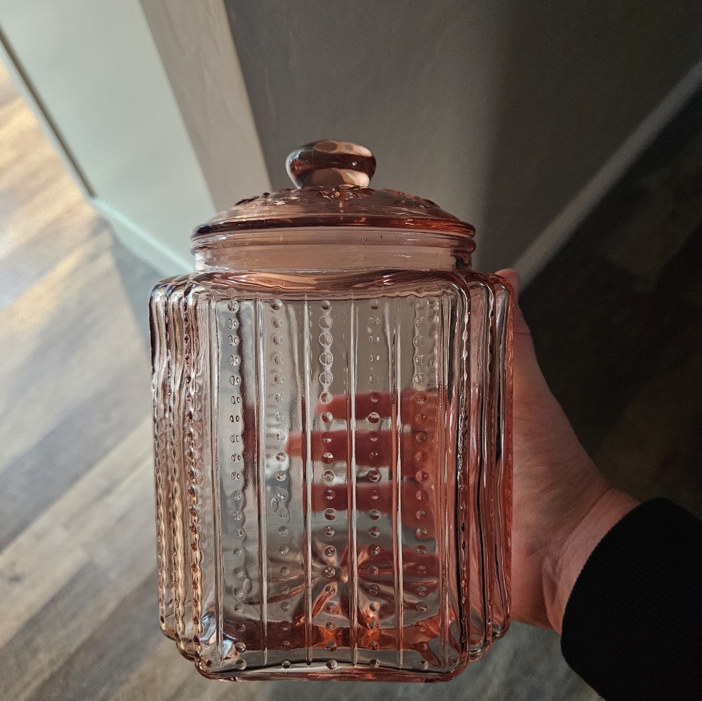 Vintage Tender Heart Treasures Pink Glass Textured Tight Sealed Jar NWOB - Picture 10 of 10
